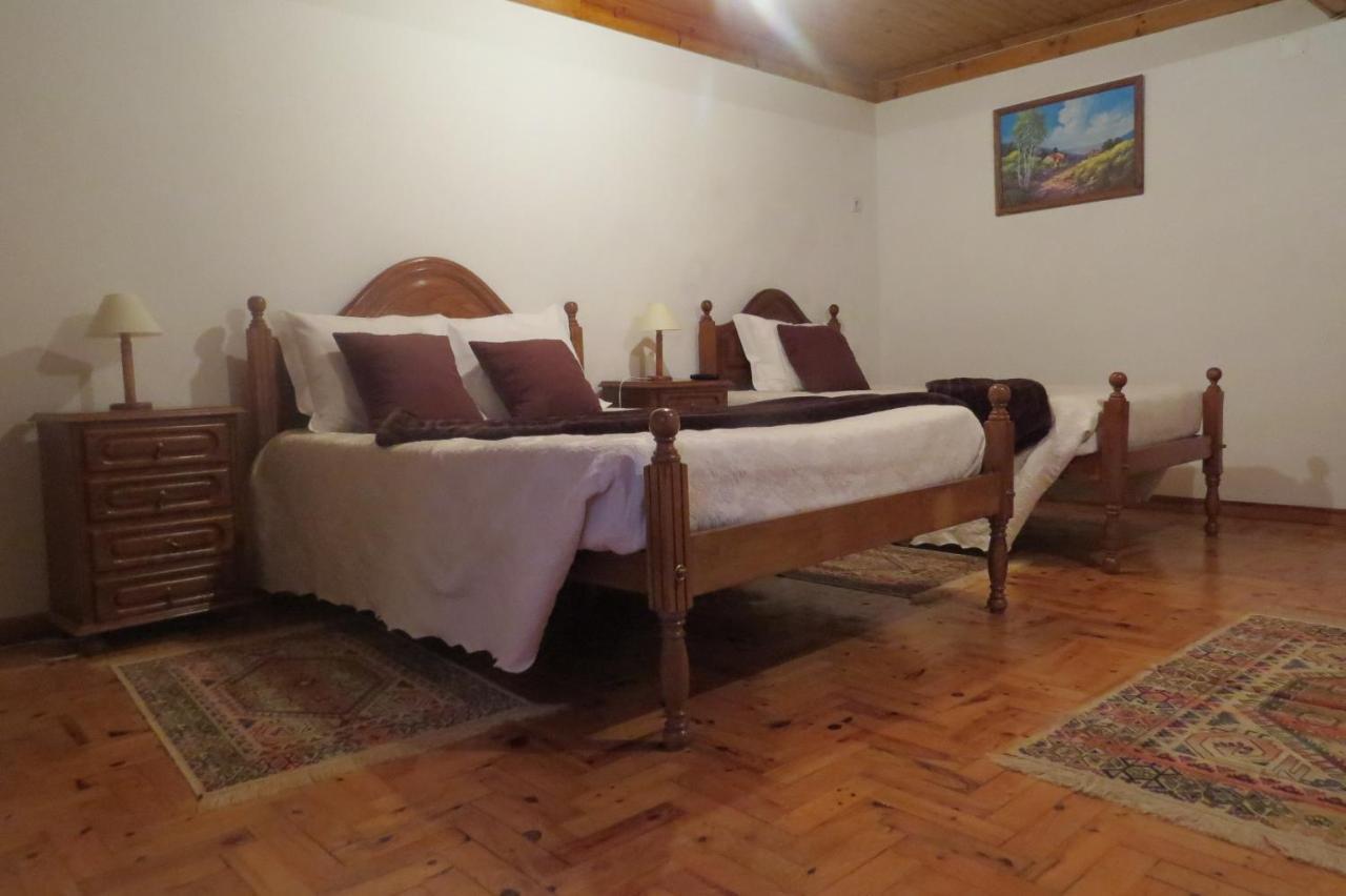 Casa Das Lages Alvoco da Serra Rom bilde